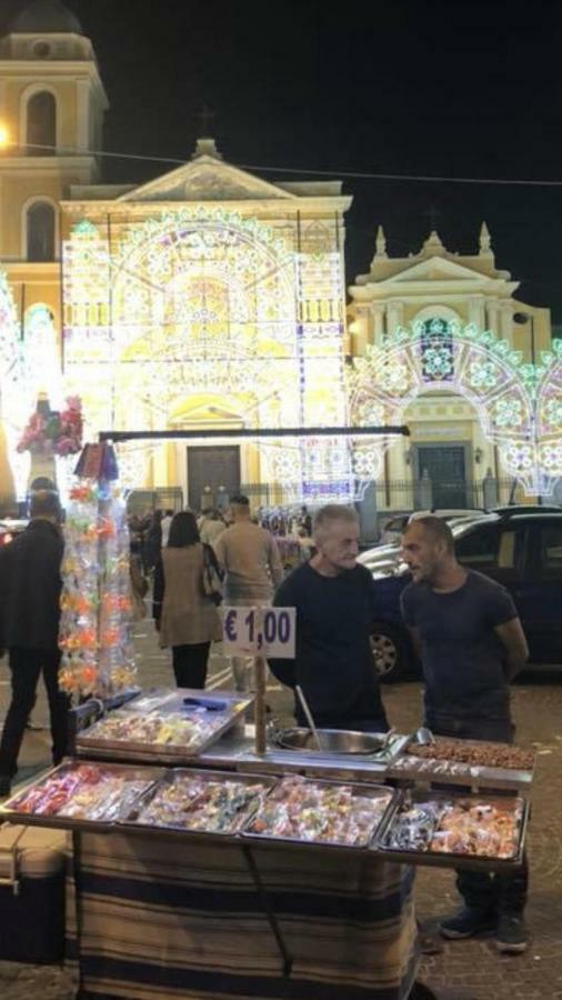 Rosy Monolocale Nel Centro Storico Di Torre Annunziata Di Fronte Scavi Oplonti Lejlighed Eksteriør billede